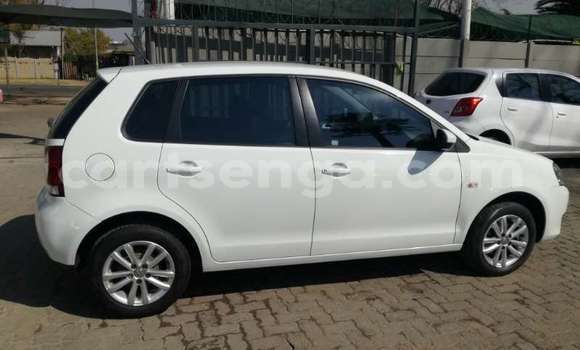Buy Used Volkswagen Polo White Car in Bhunya in Manzini Buy Used Volkswagen Polo White Car in Bhunya in Manzini