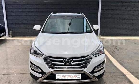 Buy Used Hyundai Santa Fe White Car in Big Bend in Lubombo District