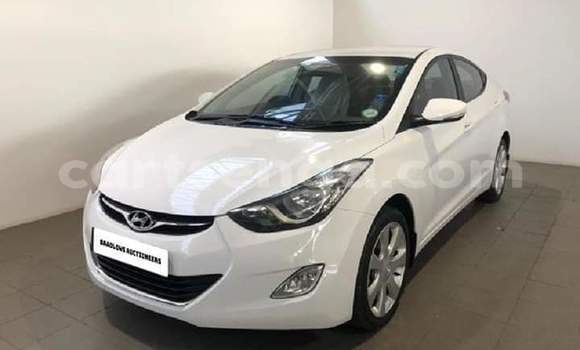 Buy Used Hyundai Elantra White Car in Mbabane in Manzini Buy Used Hyundai Elantra White Car in Mbabane in Manzini