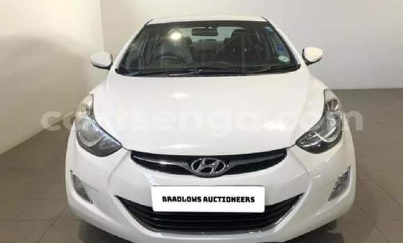 Buy Used Hyundai Elantra White Car in Mbabane in Manzini Buy Used Hyundai Elantra White Car in Mbabane in Manzini
