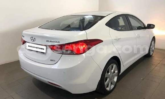 Buy Used Hyundai Elantra White Car in Mbabane in Manzini Buy Used Hyundai Elantra White Car in Mbabane in Manzini