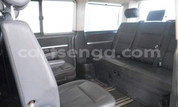 Buy Used Volkswagen Caravelle White Car in Manzini in Manzini Buy Used Volkswagen Caravelle White Car in Manzini in Manzini