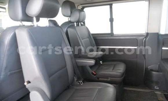 Buy Used Volkswagen Caravelle White Car in Manzini in Manzini Buy Used Volkswagen Caravelle White Car in Manzini in Manzini