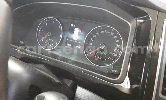 Buy Used Volkswagen Caravelle White Car in Ezulwini in Hhohho Buy Used Volkswagen Caravelle White Car in Ezulwini in Hhohho