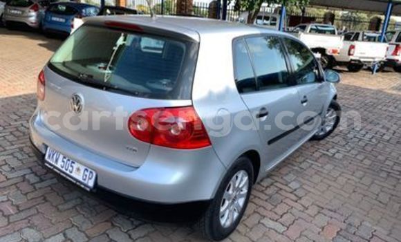 Nunua Ilio tumika Volkswagen Golf Silver Gari ndani ya Manzini nchini Manzini Nunua Ilio tumika Volkswagen Golf Silver Gari ndani ya Manzini nchini Manzini