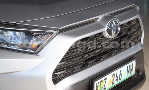 Buy Used Toyota RAV4 Silver Car in Ezulwini in Hhohho Buy Used Toyota RAV4 Silver Car in Ezulwini in Hhohho