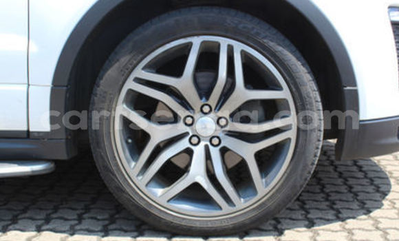 Buy Used Land Rover Range Rover Evoque White Car in Ezulwini in Hhohho Buy Used Land Rover Range Rover Evoque White Car in Ezulwini in Hhohho