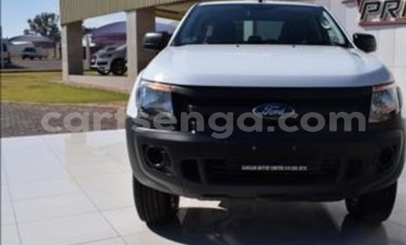 Nunua Ilio tumika Ford Ranger White Gari ndani ya Ezulwini nchini Hhohho Nunua Ilio tumika Ford Ranger White Gari ndani ya Ezulwini nchini Hhohho