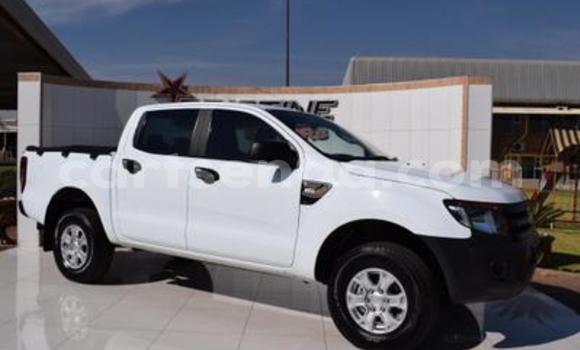 Nunua Ilio tumika Ford Ranger White Gari ndani ya Ezulwini nchini Hhohho Nunua Ilio tumika Ford Ranger White Gari ndani ya Ezulwini nchini Hhohho