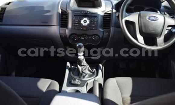 Nunua Ilio tumika Ford Ranger White Gari ndani ya Ezulwini nchini Hhohho Nunua Ilio tumika Ford Ranger White Gari ndani ya Ezulwini nchini Hhohho