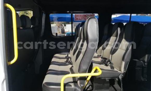 Buy Used Mercedes Viano White Car in Ezulwini in Hhohho Buy Used Mercedes Viano White Car in Ezulwini in Hhohho