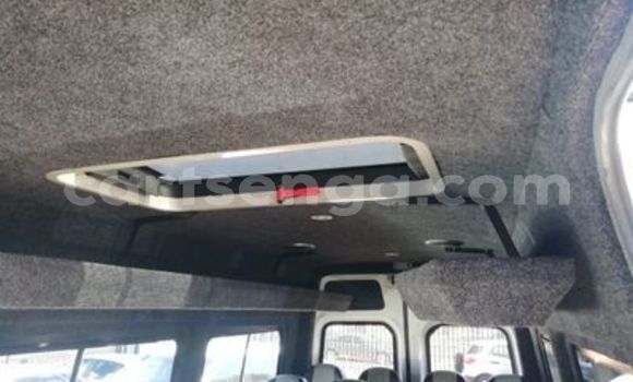 Buy Used Mercedes Viano White Car in Ezulwini in Hhohho Buy Used Mercedes Viano White Car in Ezulwini in Hhohho