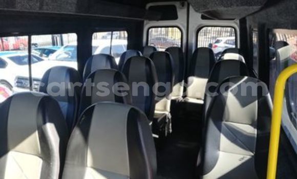Buy Used Mercedes Viano White Car in Ezulwini in Hhohho Buy Used Mercedes Viano White Car in Ezulwini in Hhohho