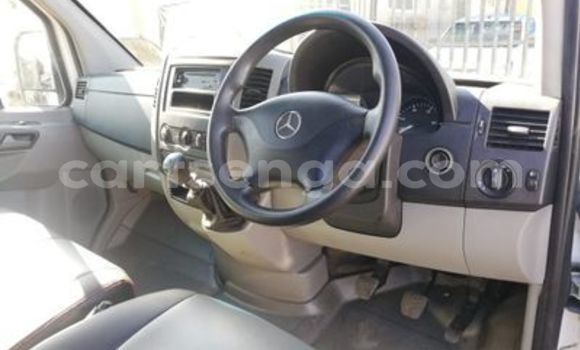 Buy Used Mercedes Viano White Car in Ezulwini in Hhohho Buy Used Mercedes Viano White Car in Ezulwini in Hhohho