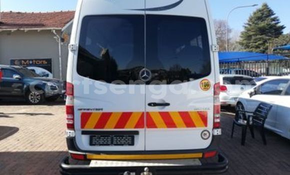 Buy Used Mercedes Viano White Car in Ezulwini in Hhohho Buy Used Mercedes Viano White Car in Ezulwini in Hhohho