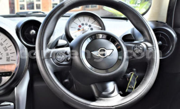 Buy Used MINI Countryman White Car in Ezulwini in Hhohho Buy Used MINI Countryman White Car in Ezulwini in Hhohho