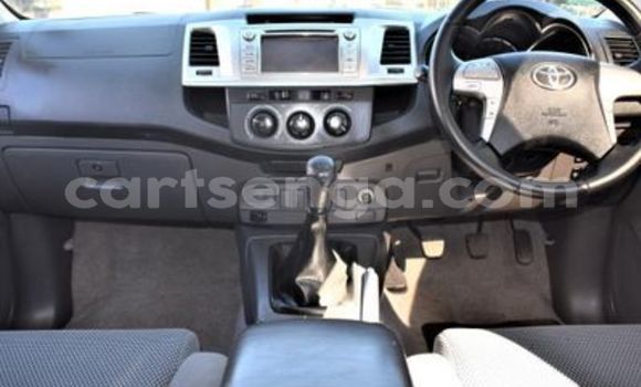 Buy Used Toyota Hilux White Car in Ezulwini in Hhohho Buy Used Toyota Hilux White Car in Ezulwini in Hhohho