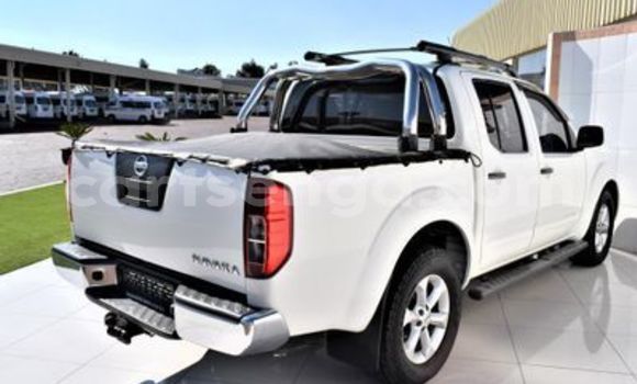 Buy Used Nissan Navara White Car in Ezulwini in Hhohho Buy Used Nissan Navara White Car in Ezulwini in Hhohho