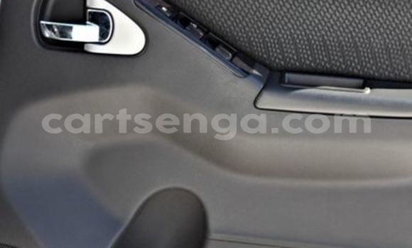 Buy Used Nissan Navara White Car in Ezulwini in Hhohho Buy Used Nissan Navara White Car in Ezulwini in Hhohho