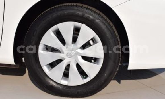 Buy Used Toyota Corolla White Car in Ezulwini in Hhohho Buy Used Toyota Corolla White Car in Ezulwini in Hhohho