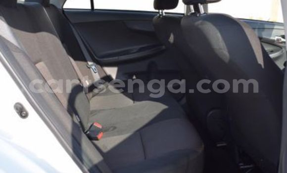 Buy Used Toyota Corolla White Car in Ezulwini in Hhohho Buy Used Toyota Corolla White Car in Ezulwini in Hhohho