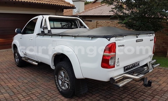 Buy Used Toyota Hilux White Car in Manzini in Manzini Buy Used Toyota Hilux White Car in Manzini in Manzini