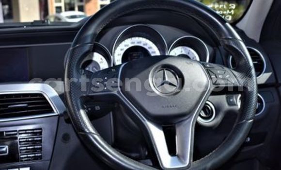 Buy Used Mercedes‒Benz C–Class White Car in Ezulwini in Hhohho Buy Used Mercedes‒Benz C–Class White Car in Ezulwini in Hhohho