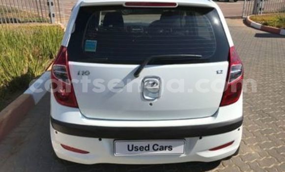 Buy Used Hyundai i10 White Car in Ezulwini in Hhohho Buy Used Hyundai i10 White Car in Ezulwini in Hhohho