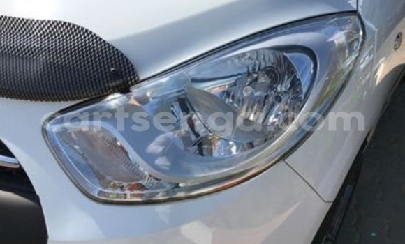 Buy Used Hyundai i10 White Car in Ezulwini in Hhohho Buy Used Hyundai i10 White Car in Ezulwini in Hhohho