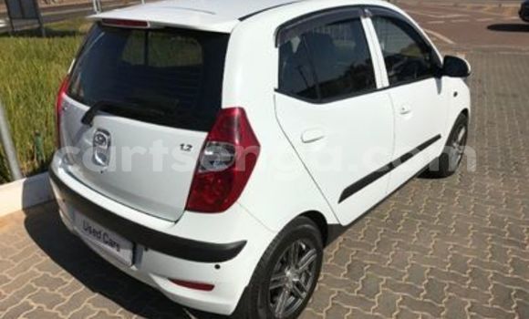 Buy Used Hyundai i10 White Car in Ezulwini in Hhohho Buy Used Hyundai i10 White Car in Ezulwini in Hhohho
