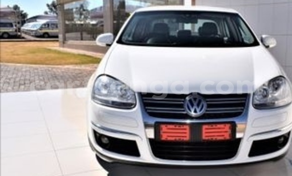 Buy Used Volkswagen Jetta White Car in Ezulwini in Hhohho Buy Used Volkswagen Jetta White Car in Ezulwini in Hhohho