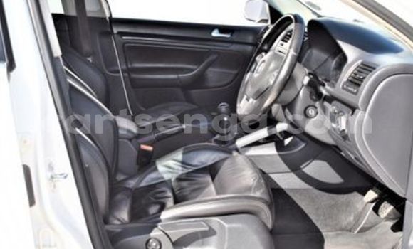 Buy Used Volkswagen Jetta White Car in Ezulwini in Hhohho Buy Used Volkswagen Jetta White Car in Ezulwini in Hhohho