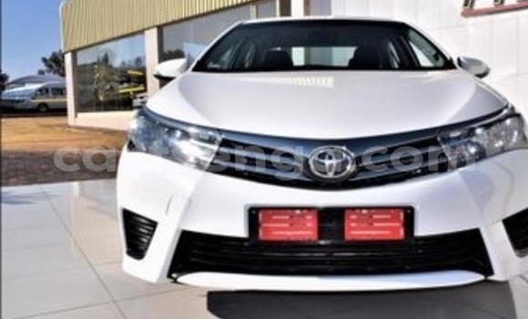 Buy Used Toyota Corolla White Car in Ezulwini in Hhohho Buy Used Toyota Corolla White Car in Ezulwini in Hhohho