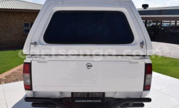 Buy Used Nissan NP 300 White Car in Ezulwini in Hhohho Buy Used Nissan NP 300 White Car in Ezulwini in Hhohho