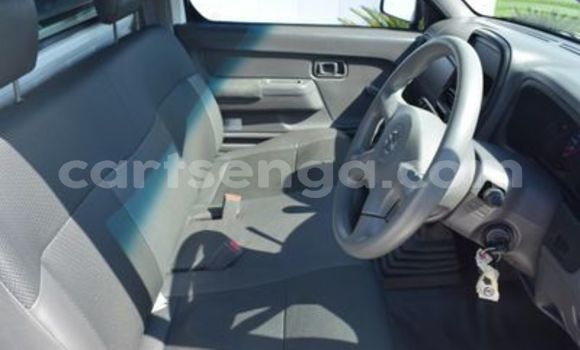 Buy Used Nissan NP 300 White Car in Ezulwini in Hhohho Buy Used Nissan NP 300 White Car in Ezulwini in Hhohho