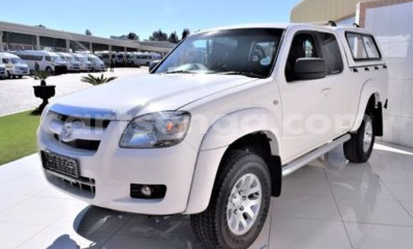 Buy Used Mazda BT-50 White Car in Ezulwini in Hhohho
