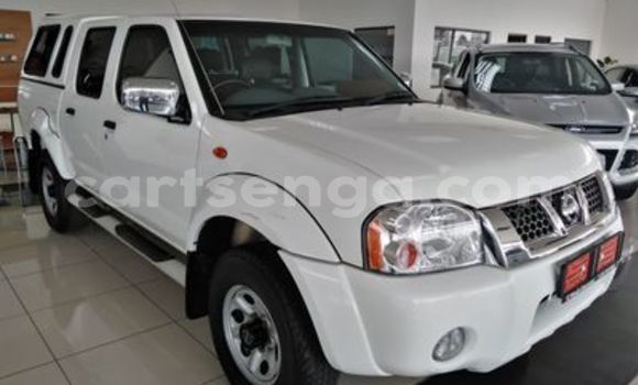 Buy Used Nissan NP 300 White Car in Ezulwini in Hhohho Buy Used Nissan NP 300 White Car in Ezulwini in Hhohho