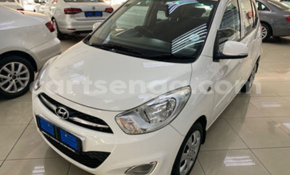 Buy Used Hyundai i10 White Car in Ezulwini in Hhohho Buy Used Hyundai i10 White Car in Ezulwini in Hhohho
