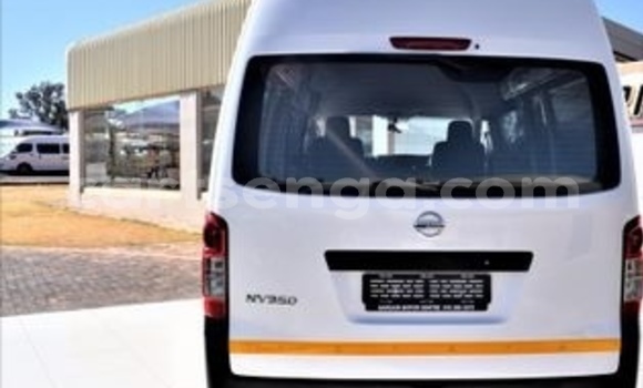 Buy Used Nissan NV350 Caravan White Car in Ezulwini in Hhohho Buy Used Nissan NV350 Caravan White Car in Ezulwini in Hhohho
