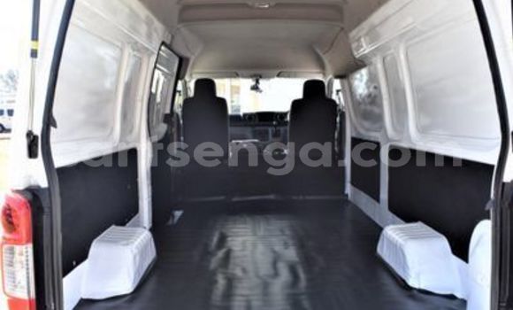 Buy Used Nissan NV350 Caravan White Car in Ezulwini in Hhohho Buy Used Nissan NV350 Caravan White Car in Ezulwini in Hhohho