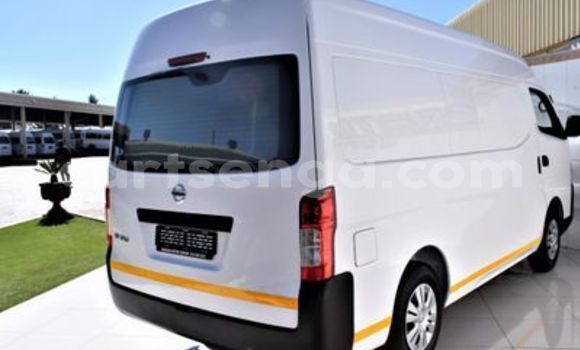 Buy Used Nissan NV350 Caravan White Car in Ezulwini in Hhohho Buy Used Nissan NV350 Caravan White Car in Ezulwini in Hhohho
