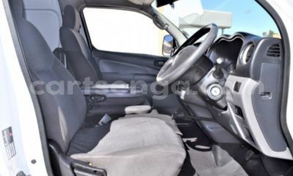Buy Used Nissan NV350 Caravan White Car in Ezulwini in Hhohho Buy Used Nissan NV350 Caravan White Car in Ezulwini in Hhohho