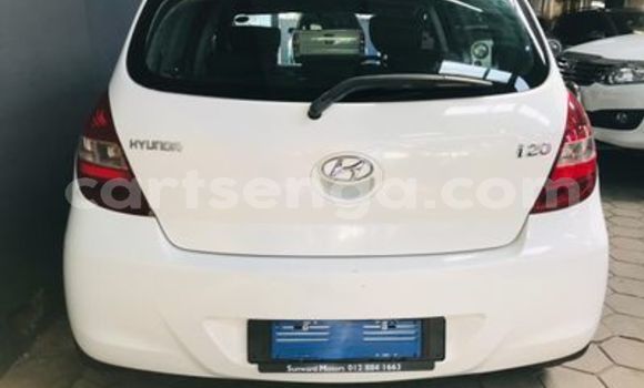 Buy Used Hyundai i20 White Car in Ezulwini in Hhohho Buy Used Hyundai i20 White Car in Ezulwini in Hhohho