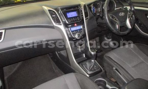 Buy Used Hyundai i30 White Car in Ezulwini in Hhohho Buy Used Hyundai i30 White Car in Ezulwini in Hhohho