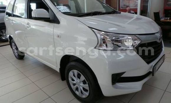 Buy Used Toyota Avanza White Car in Ezulwini in Hhohho