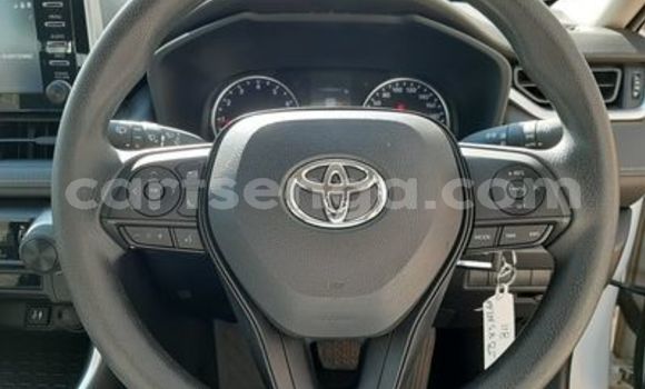Buy Used Toyota RAV4 White Car in Ezulwini in Hhohho Buy Used Toyota RAV4 White Car in Ezulwini in Hhohho