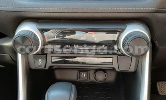 Buy Used Toyota RAV4 White Car in Ezulwini in Hhohho Buy Used Toyota RAV4 White Car in Ezulwini in Hhohho