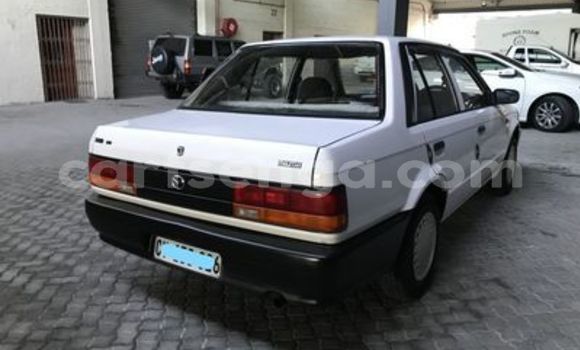 Acheter Occasion Voiture Mazda 323 Blanc à Ezulwini, Hhohho Acheter Occasion Voiture Mazda 323 Blanc à Ezulwini, Hhohho