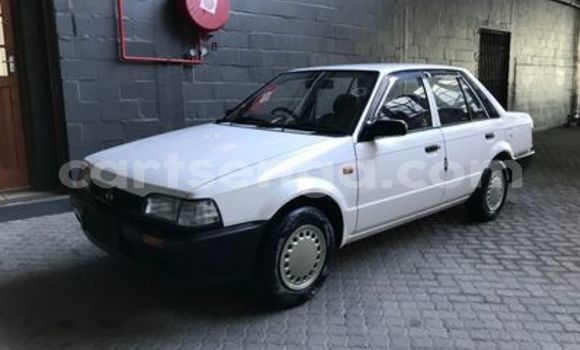 Acheter Occasion Voiture Mazda 323 Blanc à Ezulwini, Hhohho Acheter Occasion Voiture Mazda 323 Blanc à Ezulwini, Hhohho