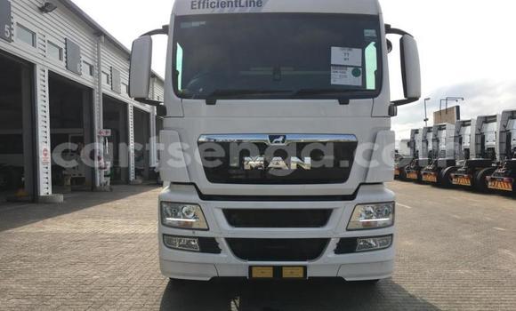 Nunua Ilio tumika Man Silent White Lori ndani ya Import - Dubai nchini Hhohho Nunua Ilio tumika Man Silent White Lori ndani ya Import - Dubai nchini Hhohho